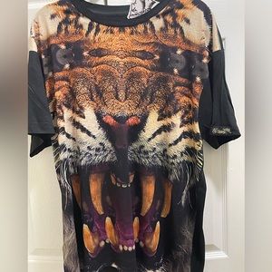 Lion King Graphic Short Sleeves